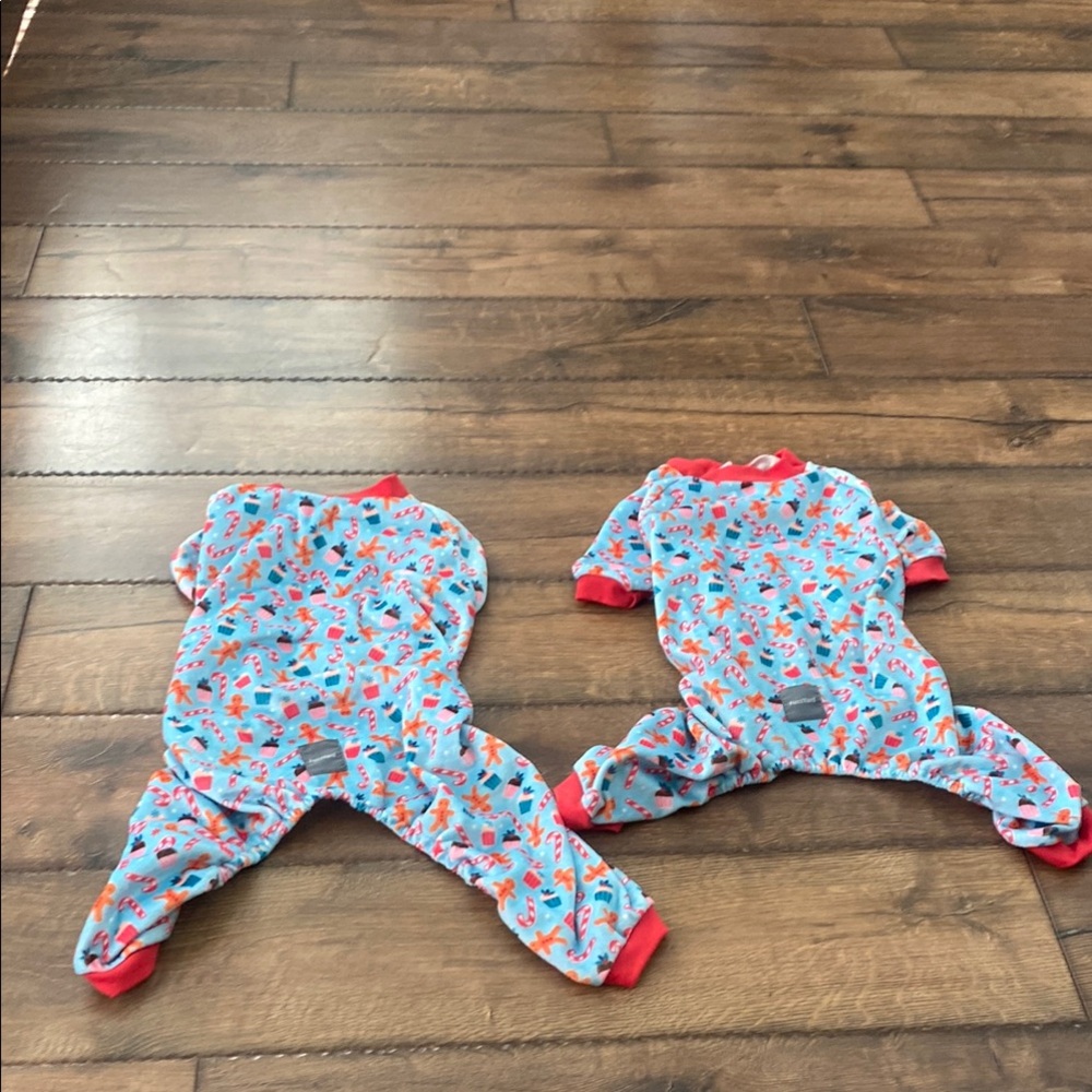 FuzzYard Holiday PJs